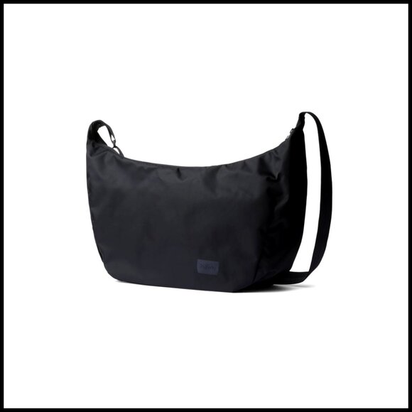 Streamlined Crossbody Bag Minimalist Chic Adjustable Strap Multiple Pockets